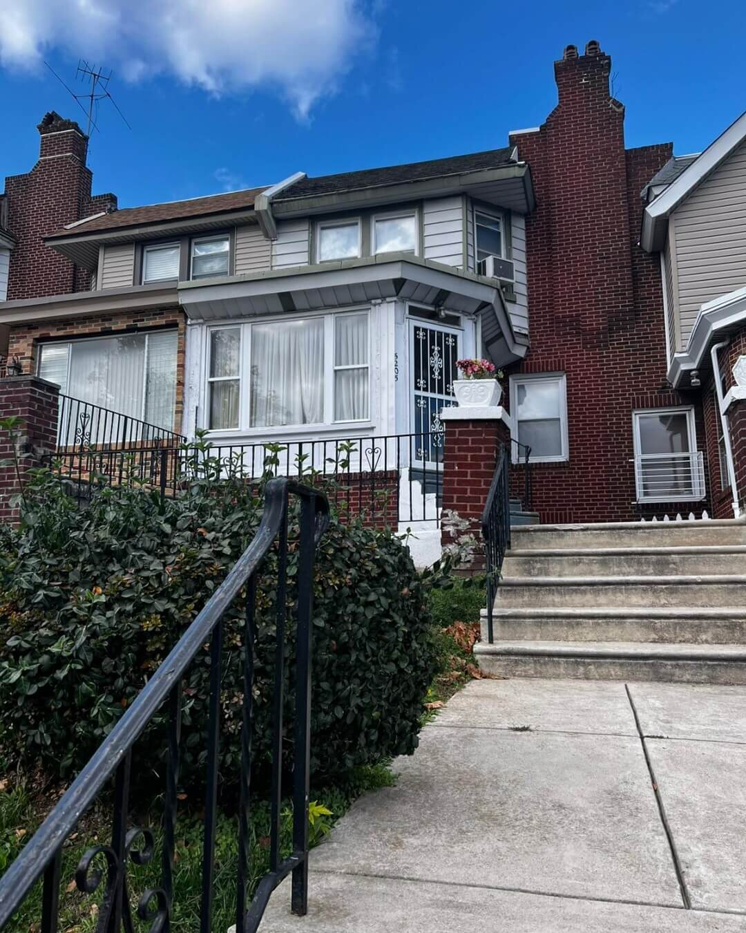 Selling Your House for Cash in Roxborough, Philadelphia Made Easy