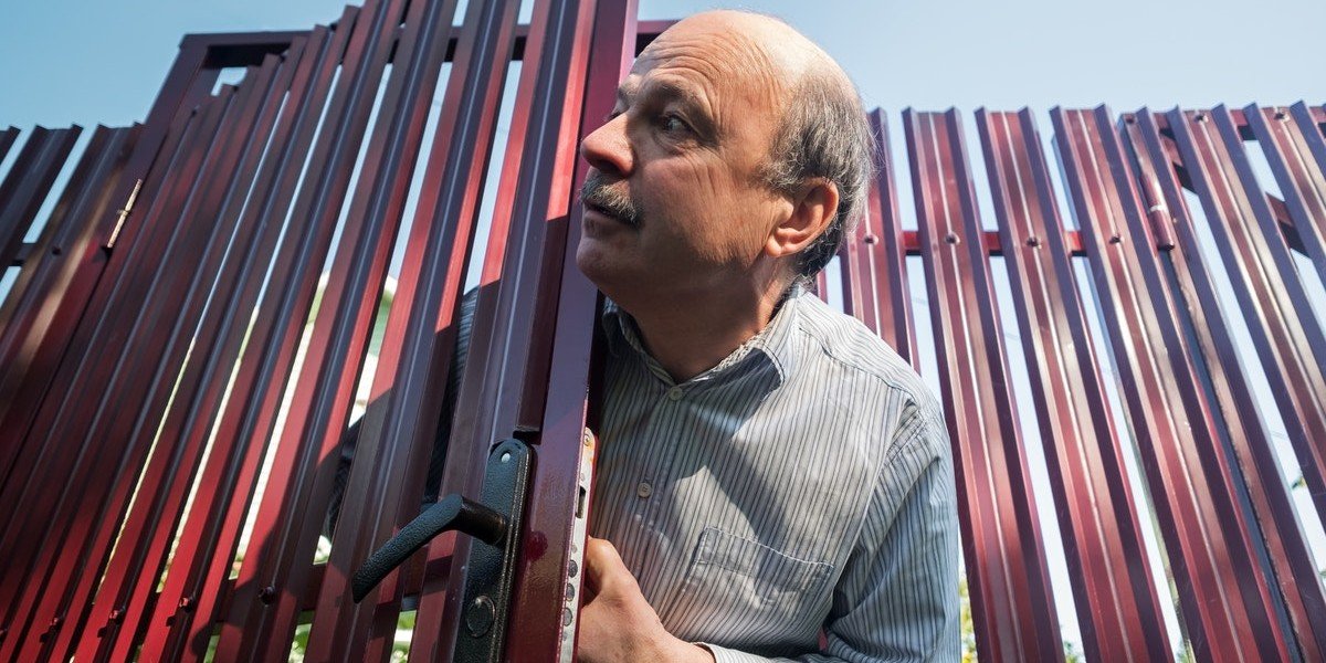 Home Improvements That Could Turn Your Neighbors Into Your Enemies