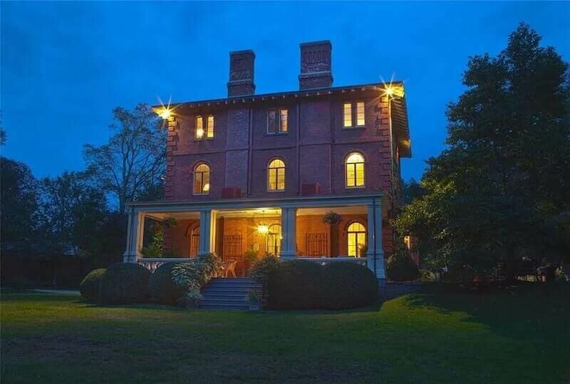 25 Bowery Street, Newport