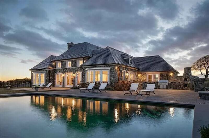 339 Ocean Avenue, Newport