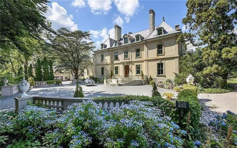 “The Orchard” 180 Narragansett Avenue, Newport