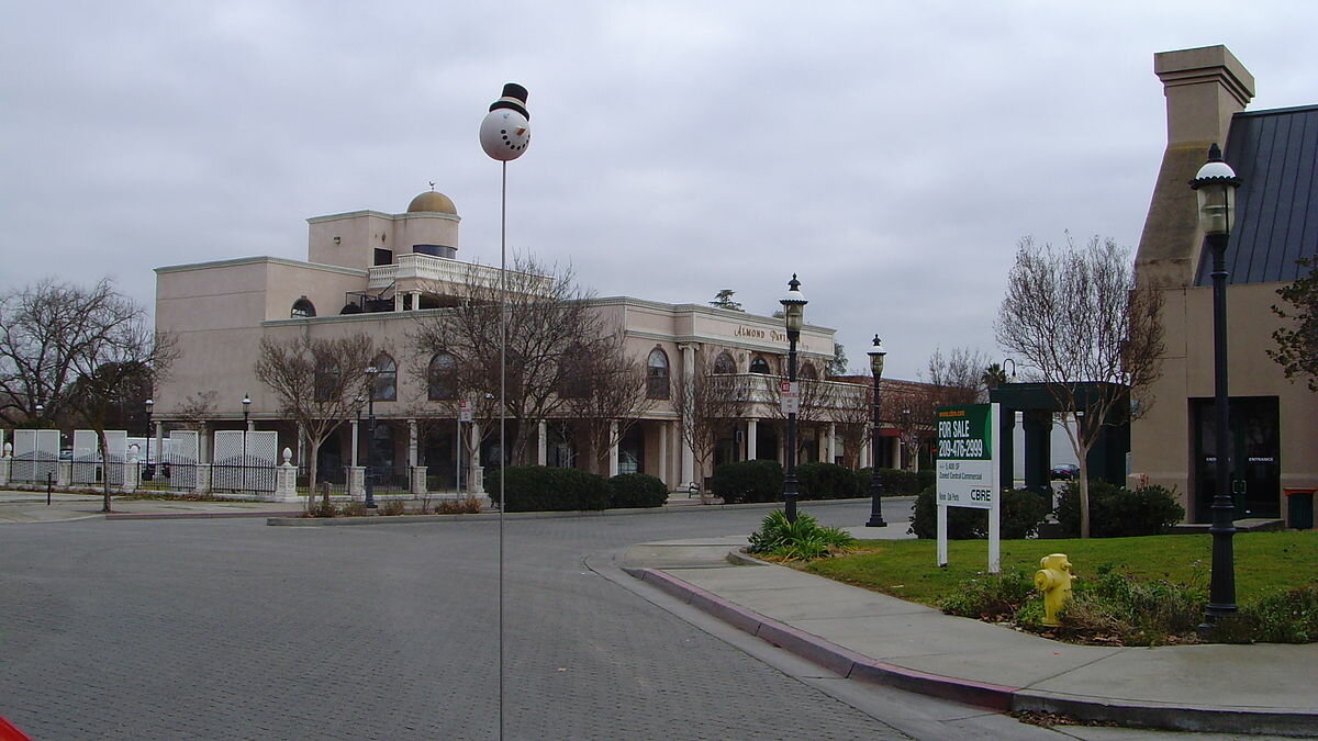 Main street in Oakdale California