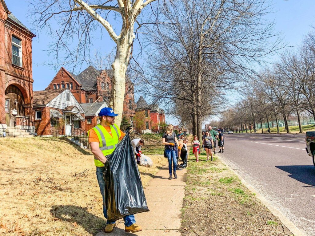 st. louis community clean up day