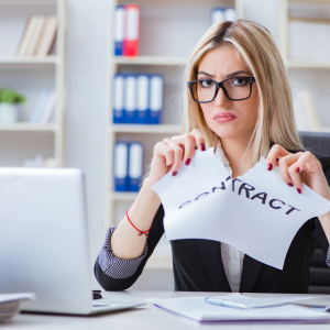 Can a Seller Legally Back Out of a Contract In Texas