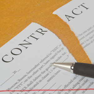 What Happens If a Seller Backs Out of a Contract In Texas