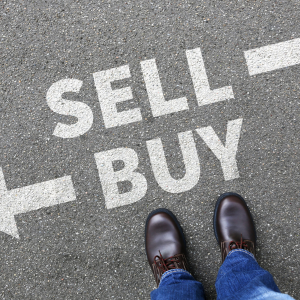 Should I sell my property before buying a new home In Dallas, Texas