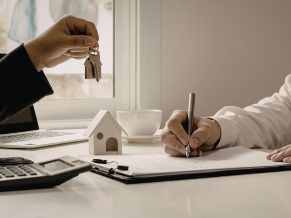 Real estate contract duration in Texas