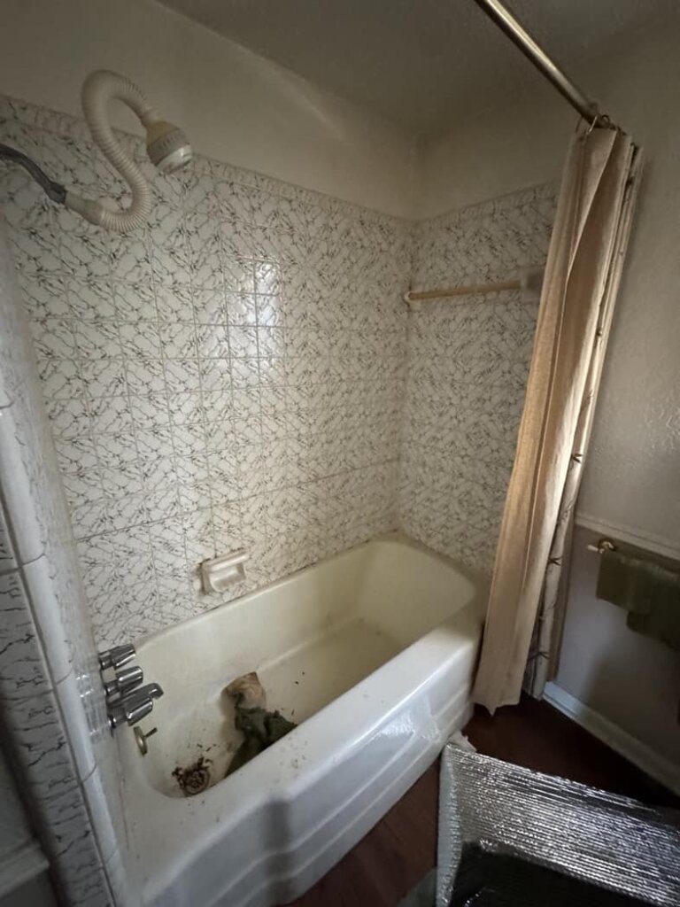 recently bought probate house in DFW Texas (5)
