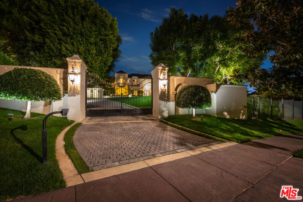 Costs of Holding Onto An Inherited House in Belleville
