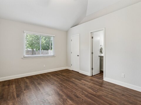 6631 Lakeside Dr, Lake Worth, TX