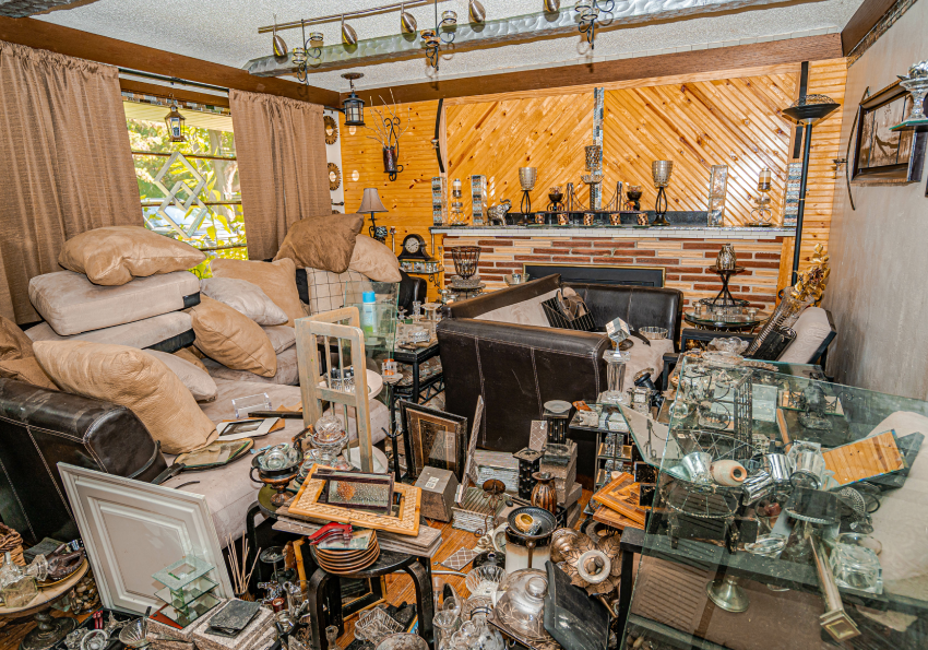 Sell a Hoarder House ‘As-Is’ in Naples