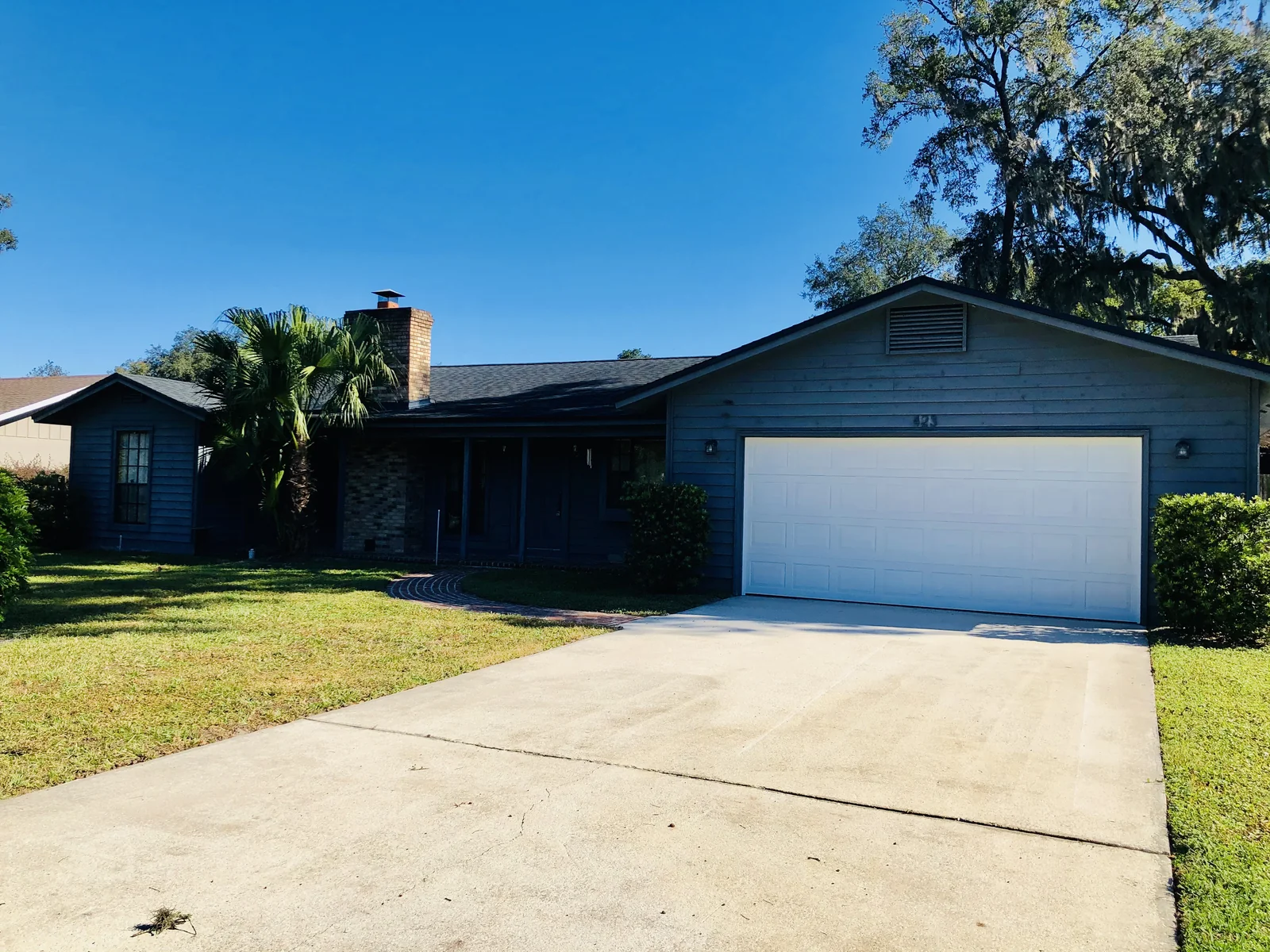 Exterior of 423 April Lane in Apopka, Florida