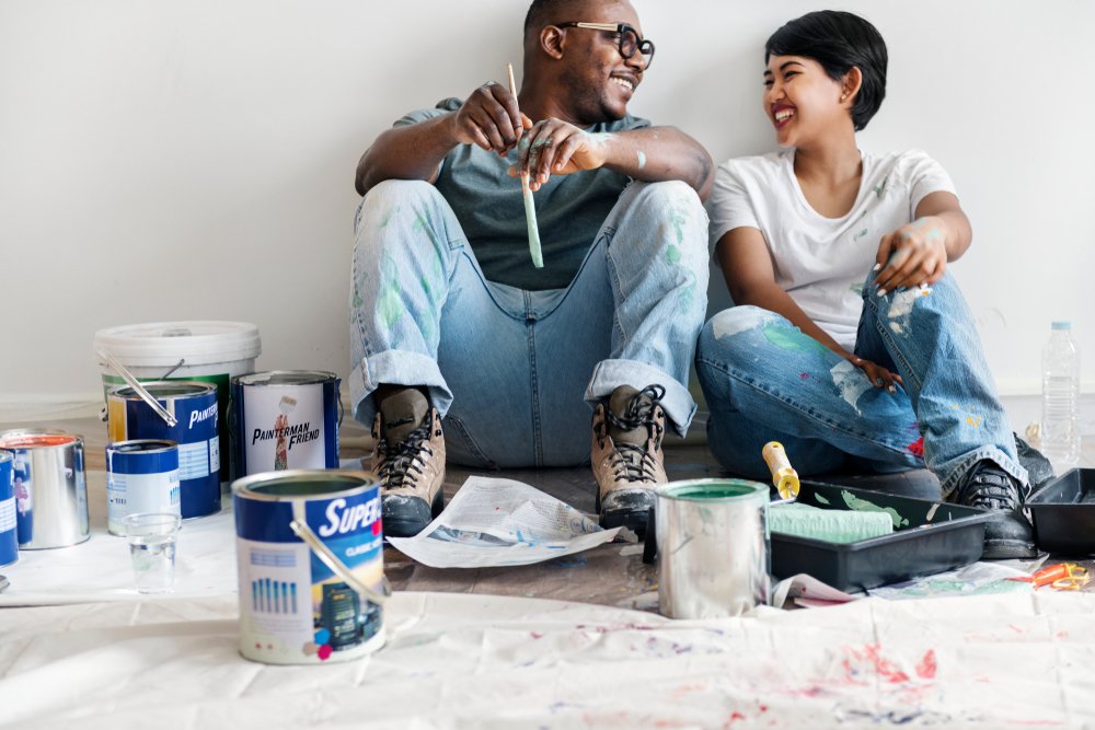 Painting neutral colors to stage a home