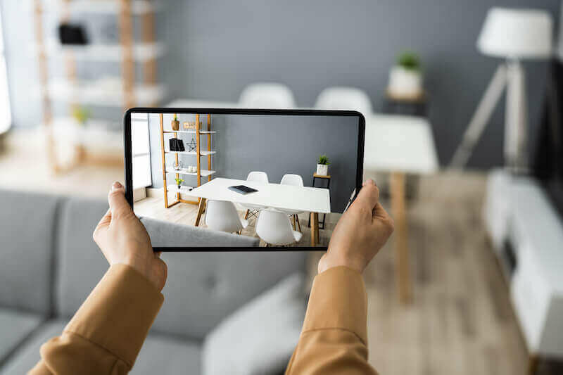 seller providing 3d tour for her house for sale in Nebrasks