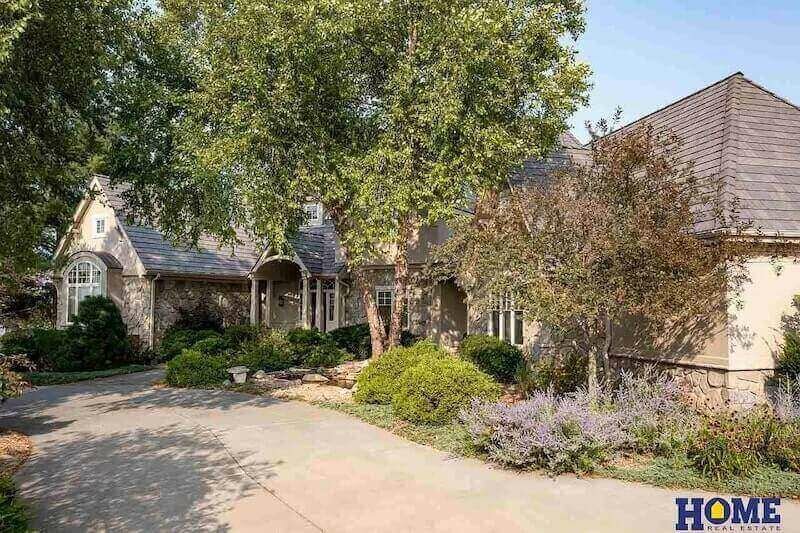 10500 Cromwell Dr. Lincoln, NE 68516