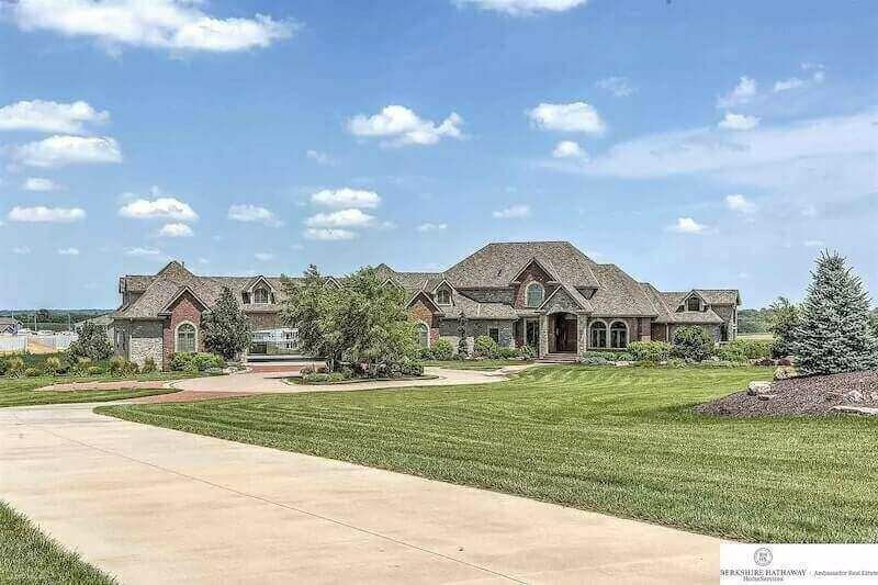 13001 S 48th St. Bellevue, NE 68133