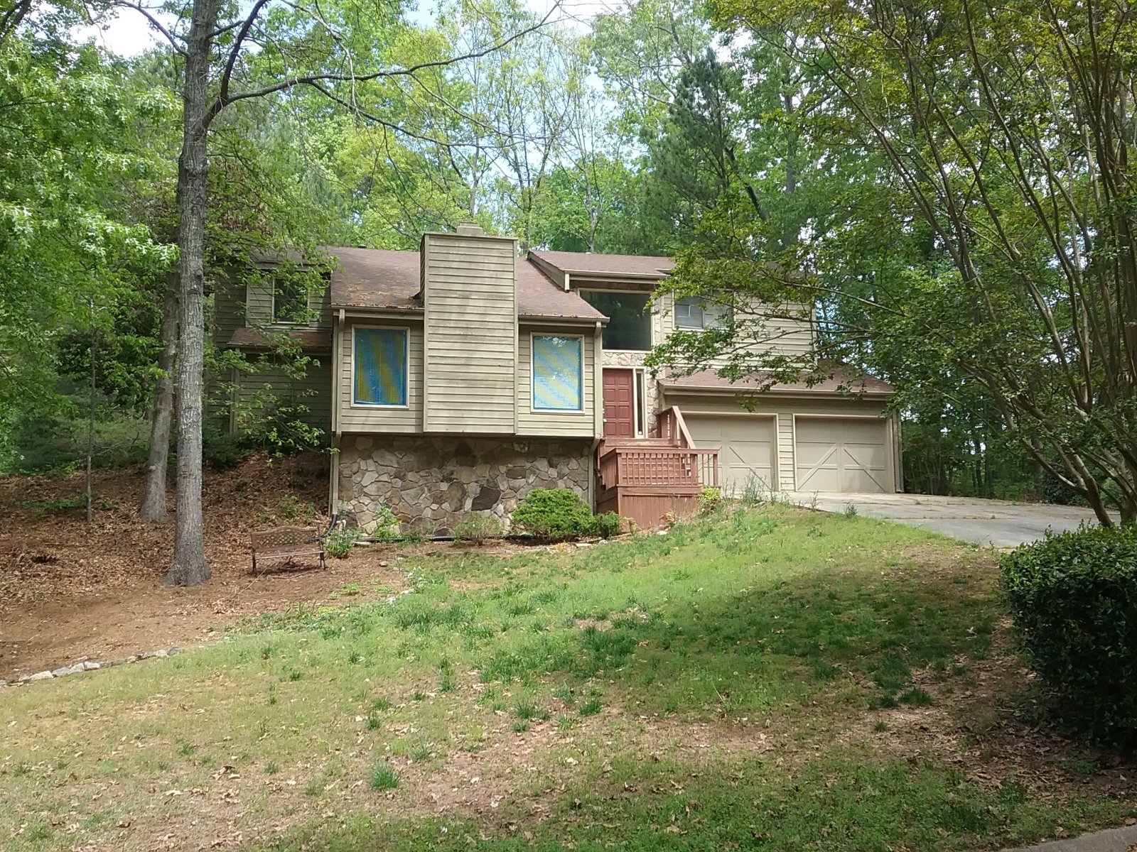 brown house exterior Dallas, GA