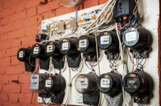 selling a house with old wiring