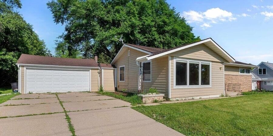 House in Waukesha County purchased for cash by CB Home Solutions