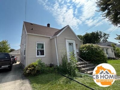 Home at 847 Appleton St in Menasha before purchase by CB Home Solutions