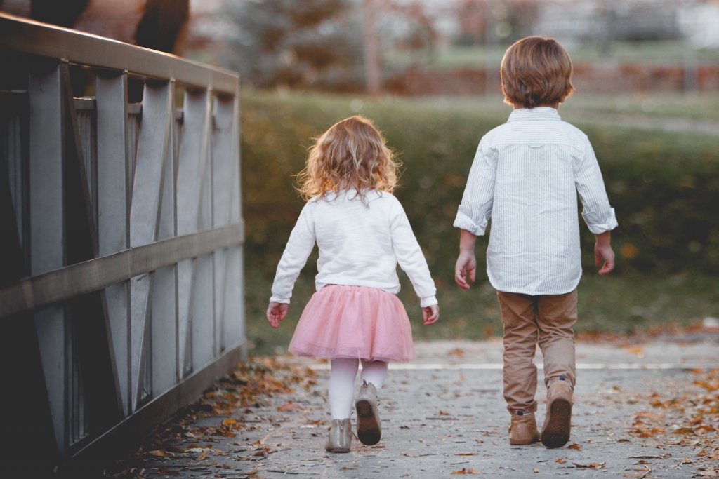 tips for buyers in sellers market - write a story on family