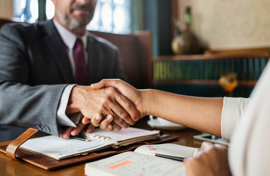tips to make closing go smooth - cincinnati real estate agent
