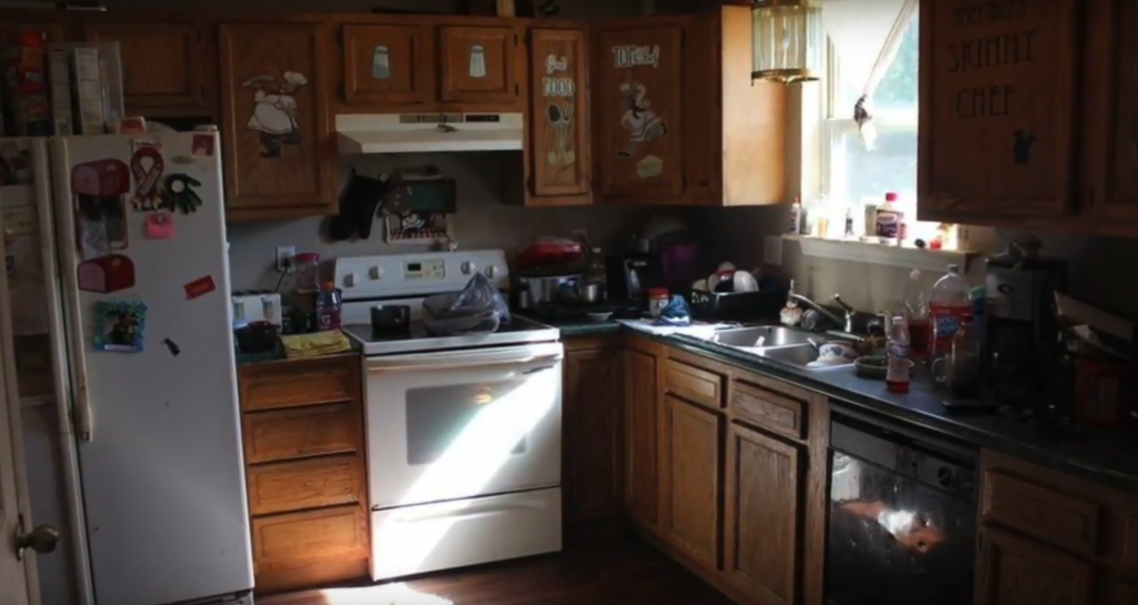 Tips to Get Your House Ready For A Sale - Cincinnati real estate agent - team sztanyo - cluttered kitchen