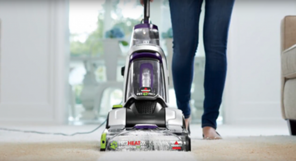 Tips to Get Your House Ready For A Sale - Cincinnati real estate agent - team sztanyo - vaccuum cleaner