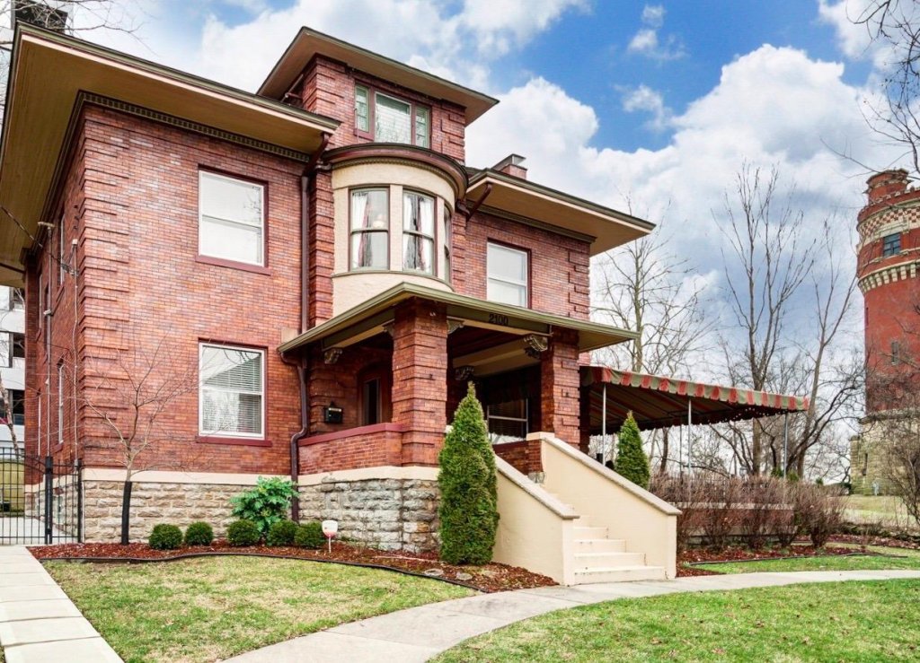 Homes for sale in Walnut Hills OH 