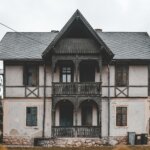 4 Things That Could Cause The Sale of Your Greater Cincinnati Area or Northern Kentucky House to Fall Through - old house