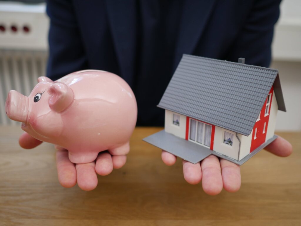 Buying a Second Home in Florence- Savings and house