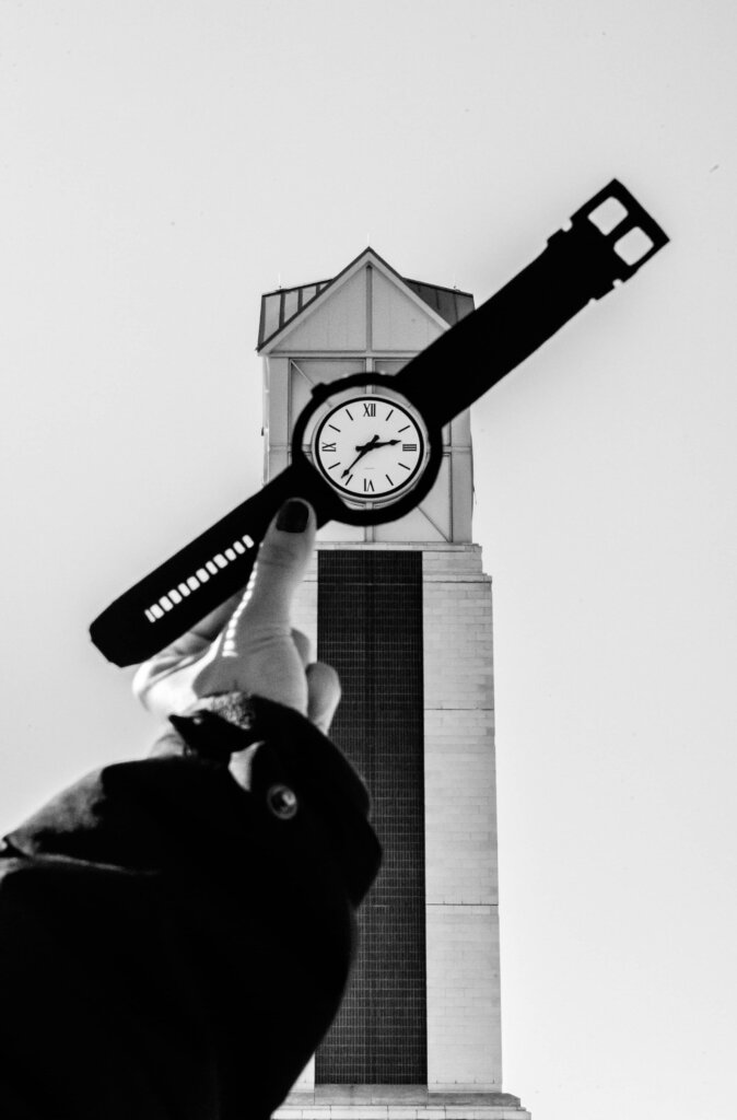 Things People Often Don't Know About Selling a House - Timing