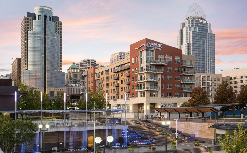 current at the banks - luxury cincinnati apartments