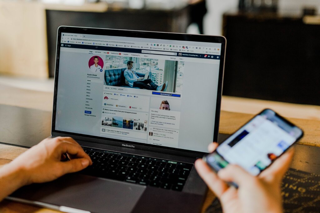 Ways to Use Social Media to Help You Sell Your House- Social Media
