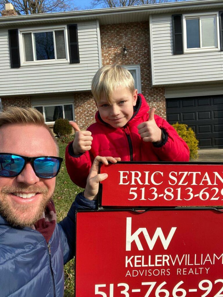 Real estate agent - Father-son