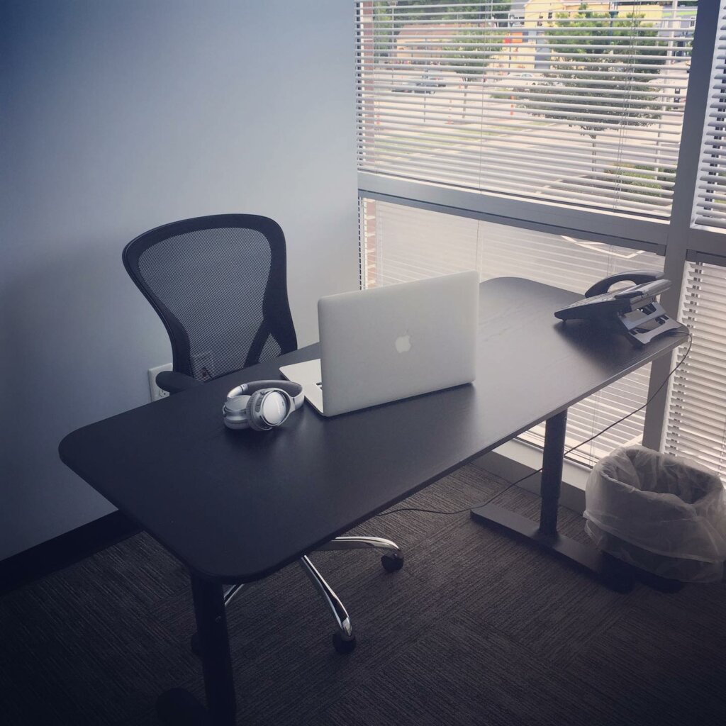 Real Estate Agent - Work