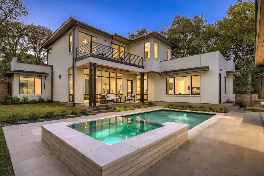 Trapped in Atlanta's Pool Home Market: A Risky Swim