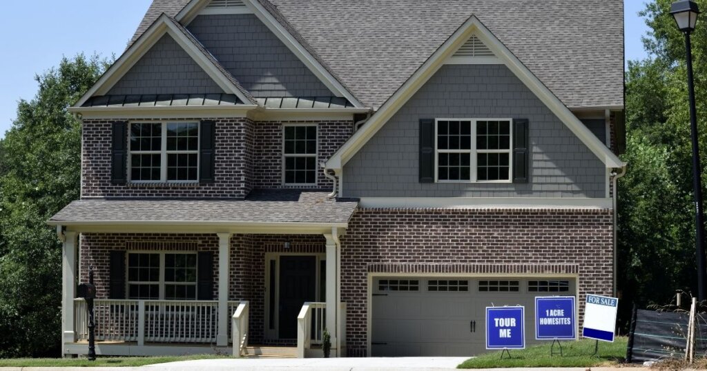 Beware of Realtors Who Offer to Buy Your House: