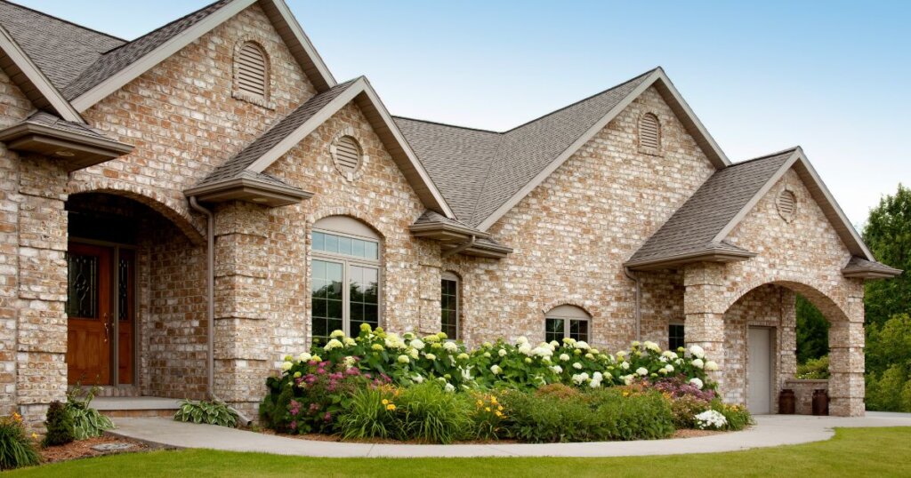 Why Do Some Experts Warn Against We Help Sellers We Buy Houses?