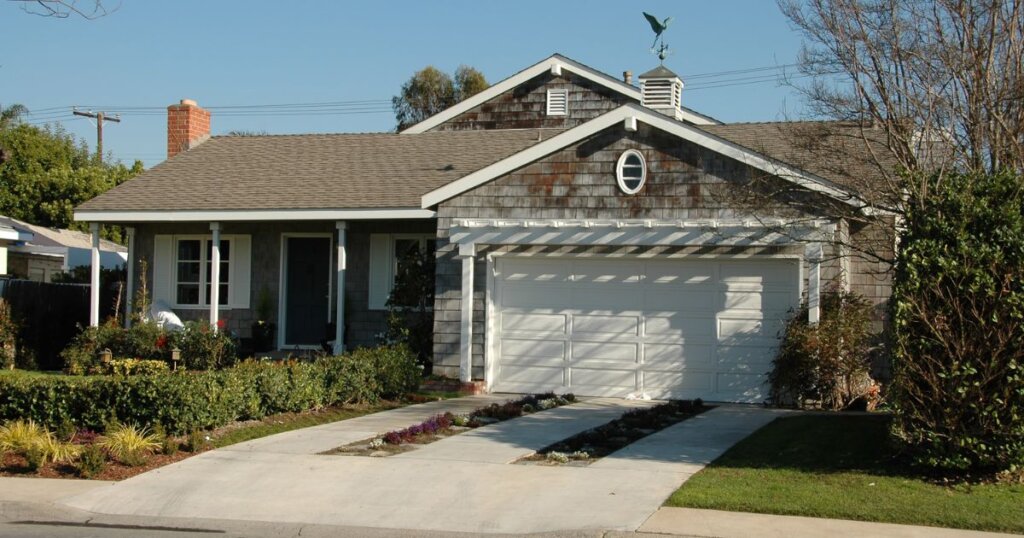 We Buy Houses Near Me: A Glimpse Into the Grey Market