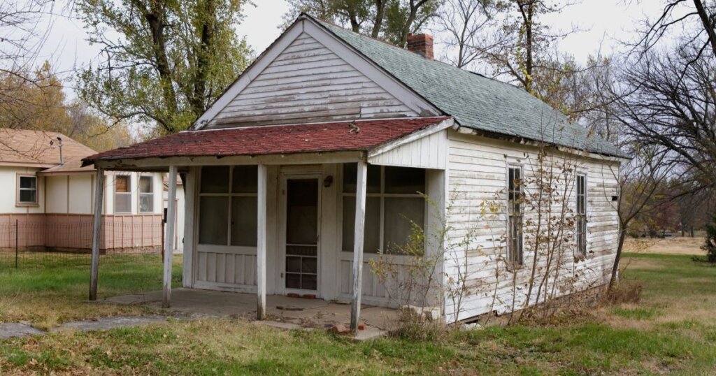 High Costs and Hidden Issues: The Dark Side of Vinings Luxury Homes