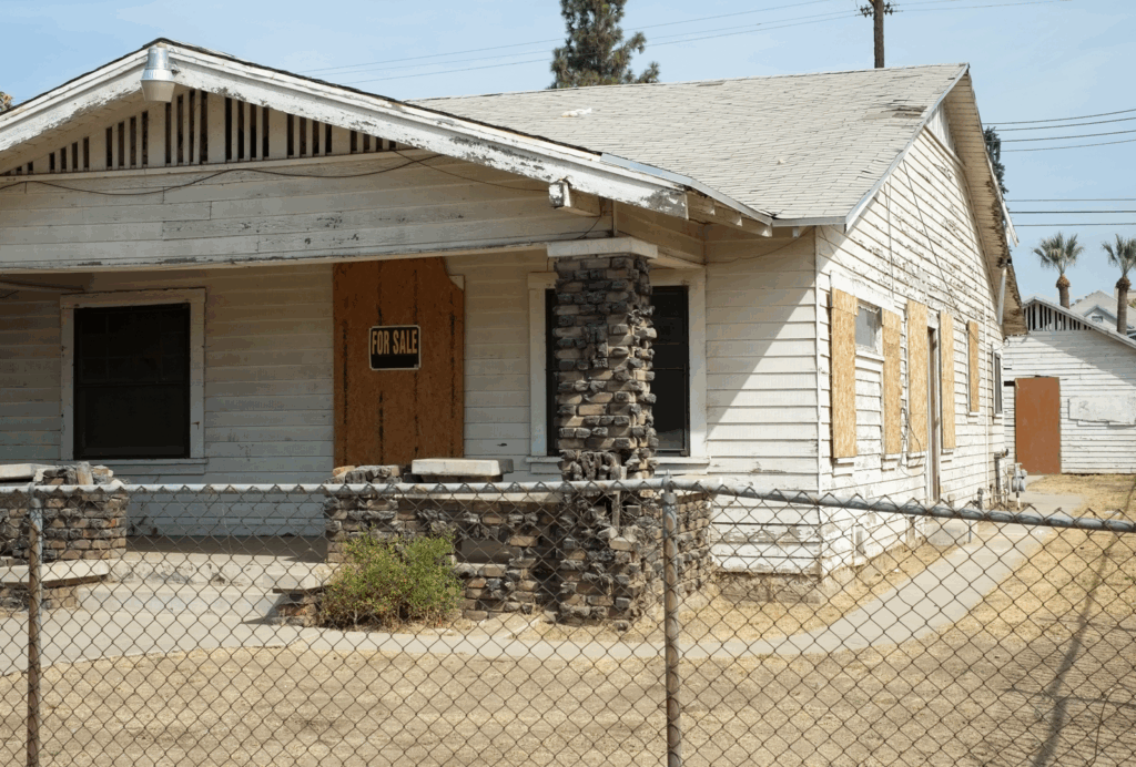 How long can I leave my house vacant in Harlingen, TX