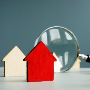 Does the presence of asbestos affect the home value