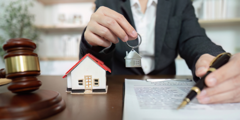 Do I Need a Lawyer to Sell [market_city]