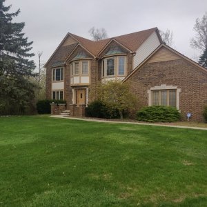 Stucco type house for sale in Westbrook Rd. Plymouth