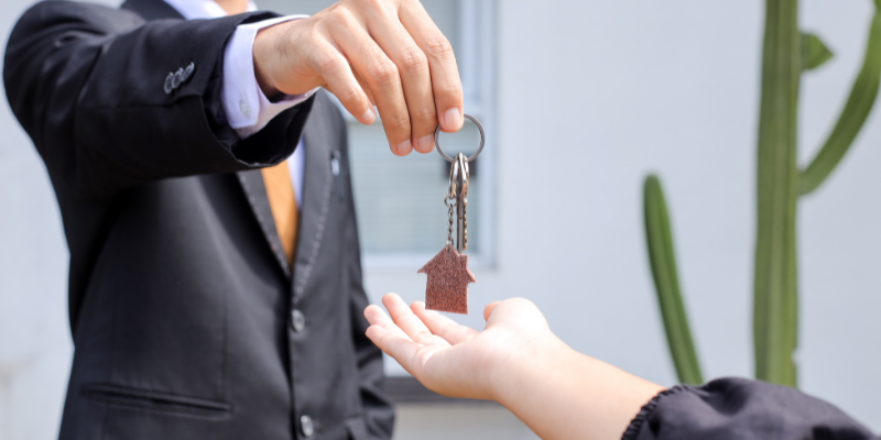 How Much Do Realtors Charge to Sell a House [market_city]