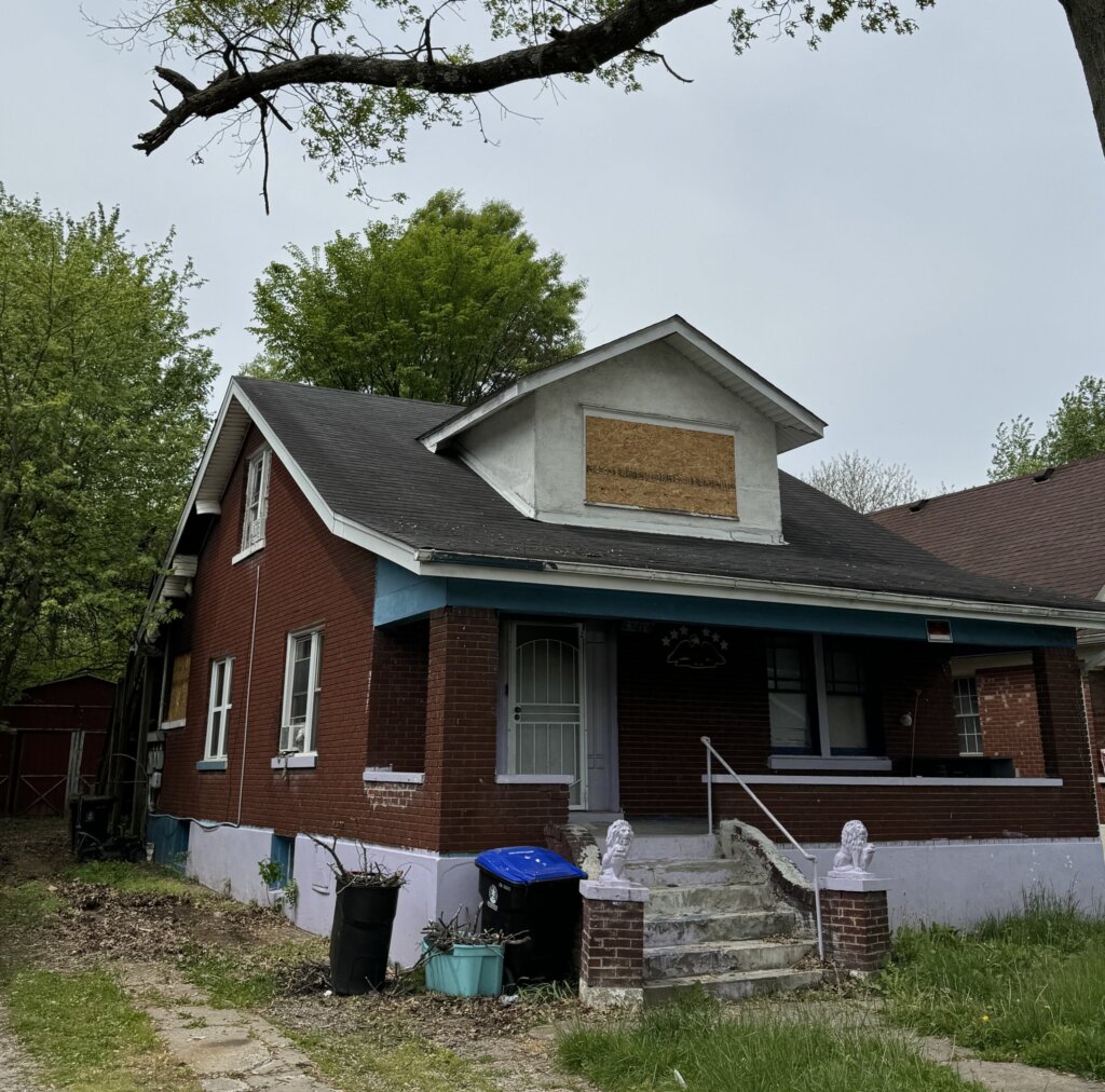 Sell a fire damaged house in Louisville