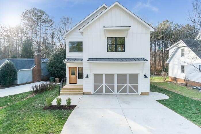 top 5 reasons why people are moving to North Carolina featured by Inspiring Investment Raleigh - north carolina neighborhoods