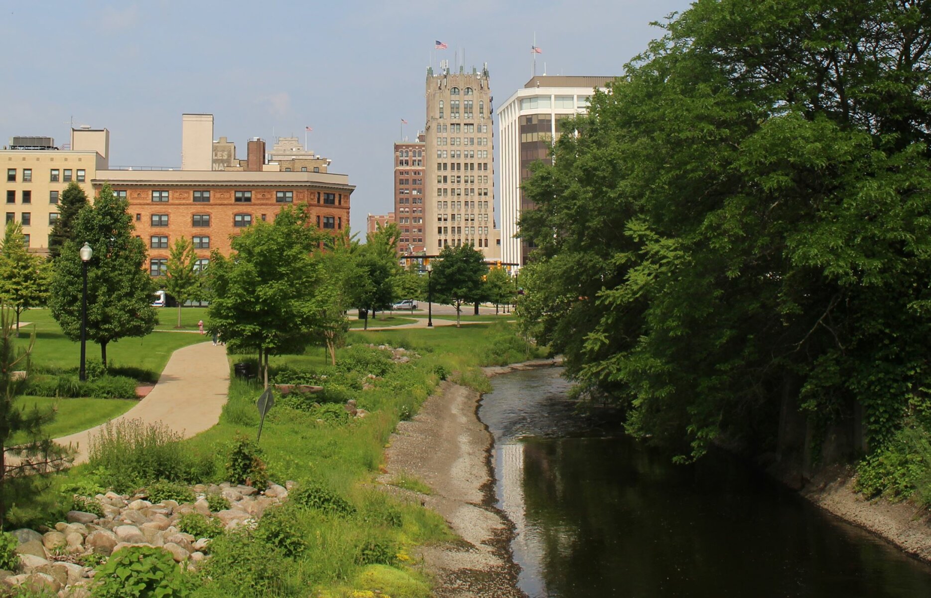 We buy houses throughout the Jackson, MI area and the surrounding communities.