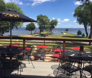 lake winnebago places to eat